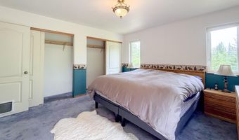 2015 THONI Rd, Addy, WA 99101