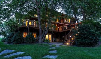 33943 Mill Creek Dr, Adel, IA 50003