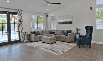 2067 W REMINGTON Dr, Chandler, AZ 85286