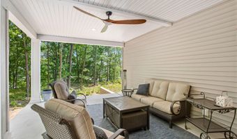 1663 Fairview Dr, Allegan, MI 49010