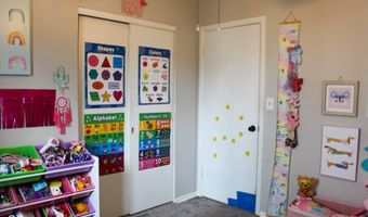 219 N 9th Ave, Beech Grove, IN 46107