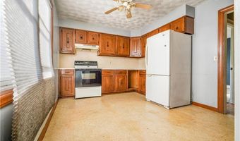 43 Mary Ave, East Providence, RI 02914