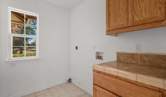 16840 Hawthorne Ave, Anderson, CA 96007