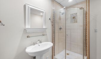 4055 Pontiac Trl, Ann Arbor, MI 48105