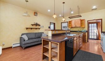3245 W End Rd, Arcata, CA 95521