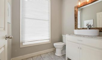 2070 W Riverside Dr, Atlantic City, NJ 08401