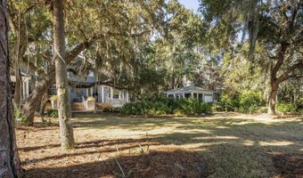 31 Anchorage Way, Beaufort, SC 29902