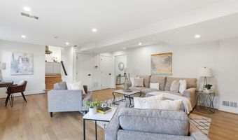 9803 DE PAUL Dr, Bethesda, MD 20817