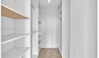 9800 W Bay Harbor Dr 403, Bay Harbor Islands, FL 33154