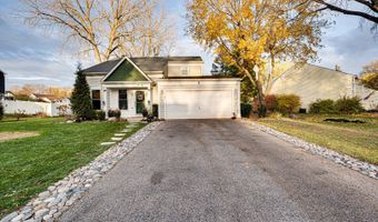 1715 Riverwood Dr, Algonquin, IL 60102