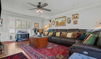 716 Lakeshore Dr, Bennettsville, SC 29512