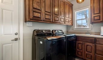 210 NW Olinka Pass St, Bentonville, AR 72712