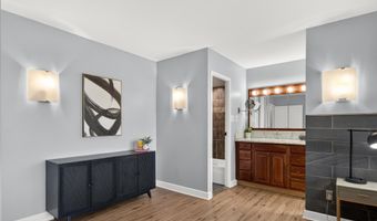 5300 COLUMBIA Pike 701, Arlington, VA 22204