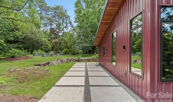 39 Wolf Rd, Asheville, NC 28805