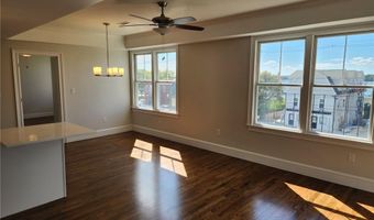20 State St 4, Bristol, RI 02809