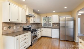 530 Crowfields Ln, Asheville, NC 28803