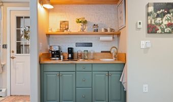 201 Clyde Rd, Bangor, ME 04401