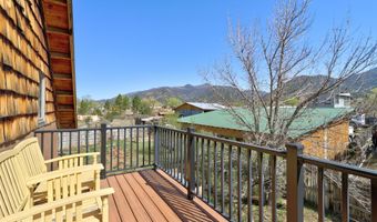 34 Dos Carpinteros Rd, Arroyo Seco, NM 87514