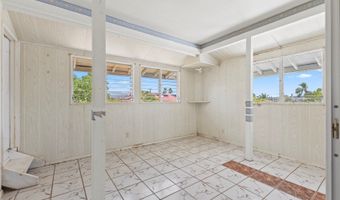 1224 Haloa Dr, Honolulu, HI 96818