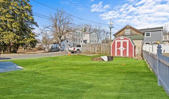 35 Church St, Allentown, NJ 08501