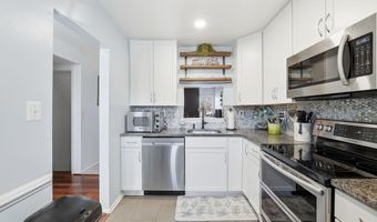 5513 WOODLAWN MANOR Ct, Alexandria, VA 22309