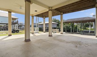 4069 Madagascar St, Bay St. Louis, MS 39520