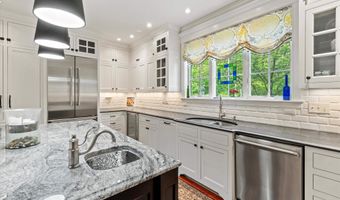 7 Nathan Cutler Dr, Bedford, NH 03110