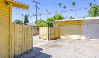 911 N Dos Robles Pl, Alhambra, CA 91801