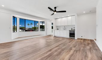 1669 Hoonanea St, Kihei, HI 96753