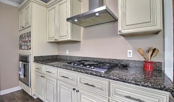 7314 Oak Meadow Dr, Baton Rouge, LA 70818