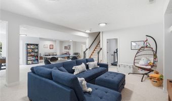 780 S Sussex Ct, Aurora, OH 44202