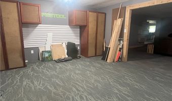 1376 Fairview Ave, Atwater, OH 44201