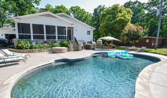 711 Yadkin St, Albemarle, NC 28001