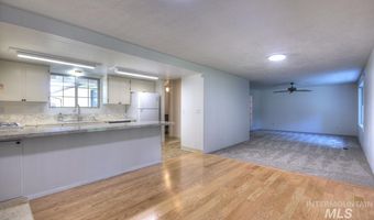 2916 Iowa Ave, Caldwell, ID 83605