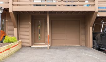 157 Shelter Rock Rd 39, Danbury, CT 06810