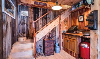 640 Orchard Dr, Bridport, VT 05734