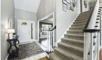 303 Hunters Rdg, Auburn, IN 46706