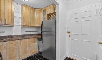 1011 ARLINGTON Blvd 707, Arlington, VA 22209