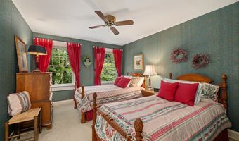 150 N Countryside Dr, Ashland, OH 44805