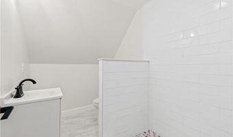 253 Biscuit City Rd, Charlestown, RI 02813