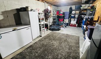1234 Pinewood Ln, Aberdeen, SD 57401