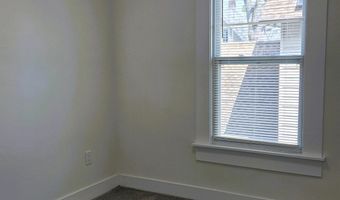 14 Meadow St, Ansonia, CT 06401