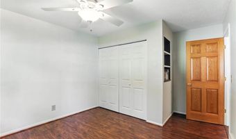 5820 139th St W, Apple Valley, MN 55124