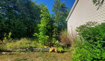 41 Dana Dr, Bangor, ME 04401