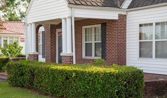 298 S Main St, Baxley, GA 31513