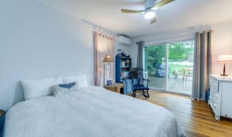 17 Beach Ave, Amagansett, NY 11930