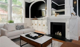 45 Ayrault St 5, Newport, RI 02840