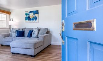69 Delwood Rd, Warwick, RI 02889