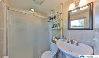 2610 Colorado St, Allentown, PA 18103