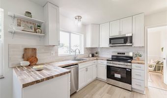 7315 Cheshire Ln, Affton, MO 63123
